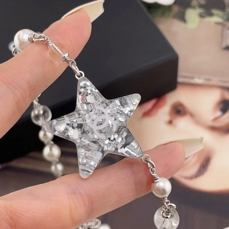Chanel Necklaces Neat 220711