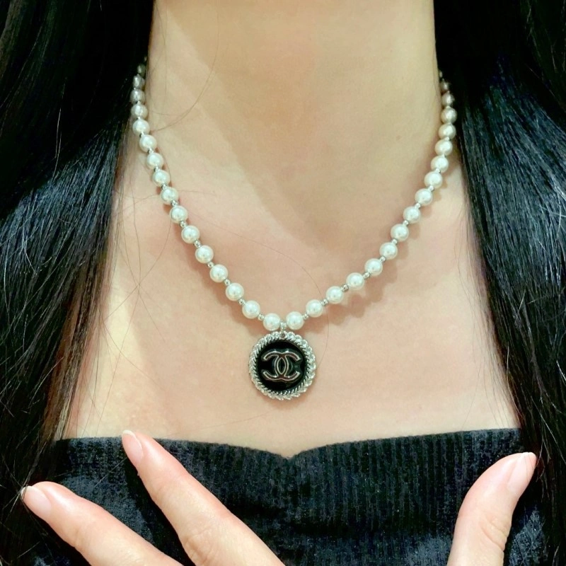 Popular Chanel Necklaces 220707