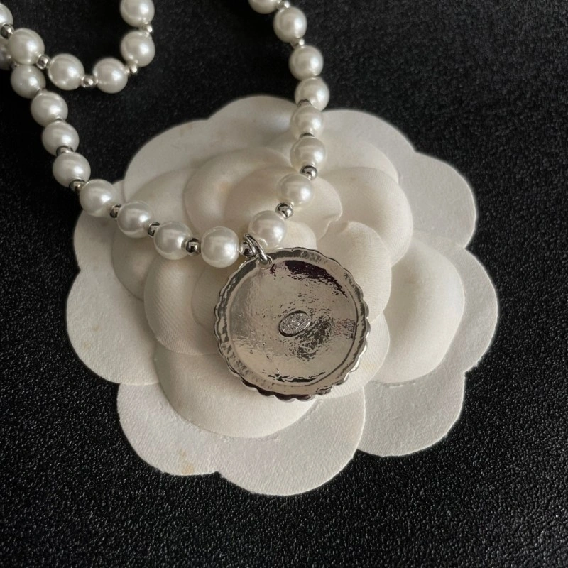 Popular Chanel Necklaces 220707