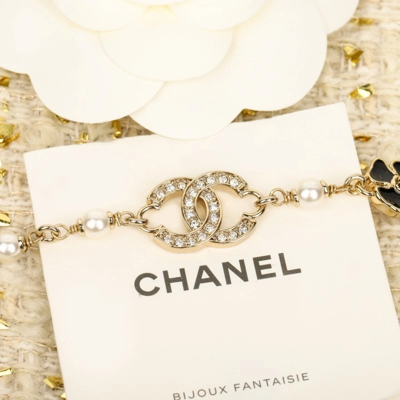 Sophisticated Chanel Necklaces 220680