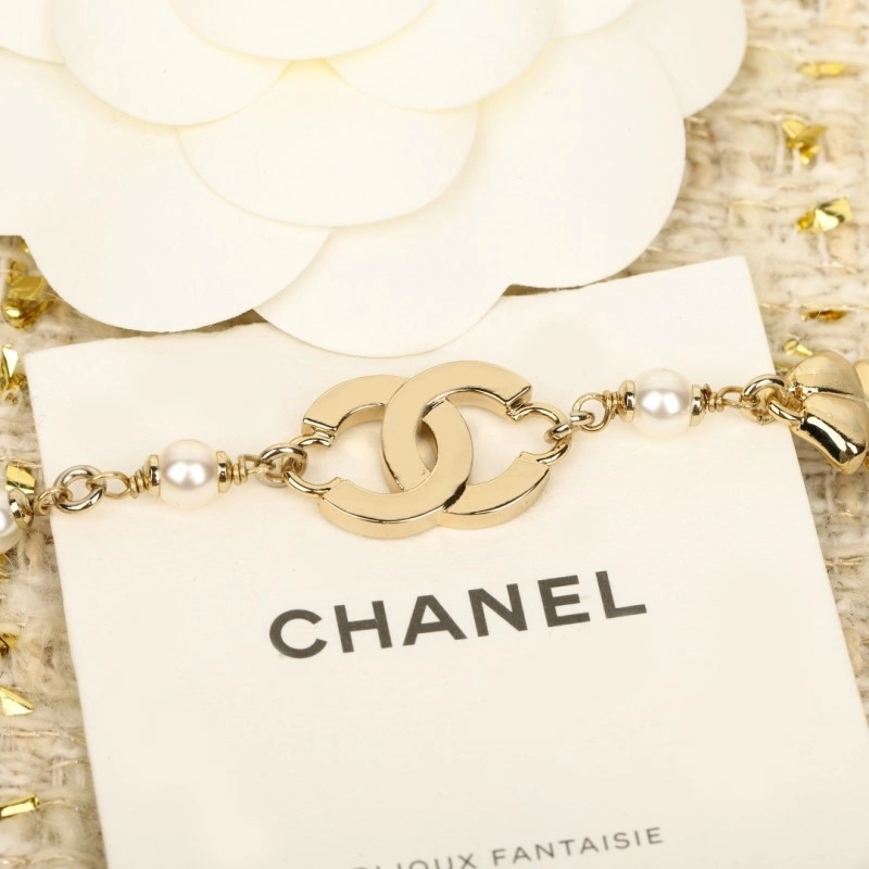 Sophisticated Chanel Necklaces 220680