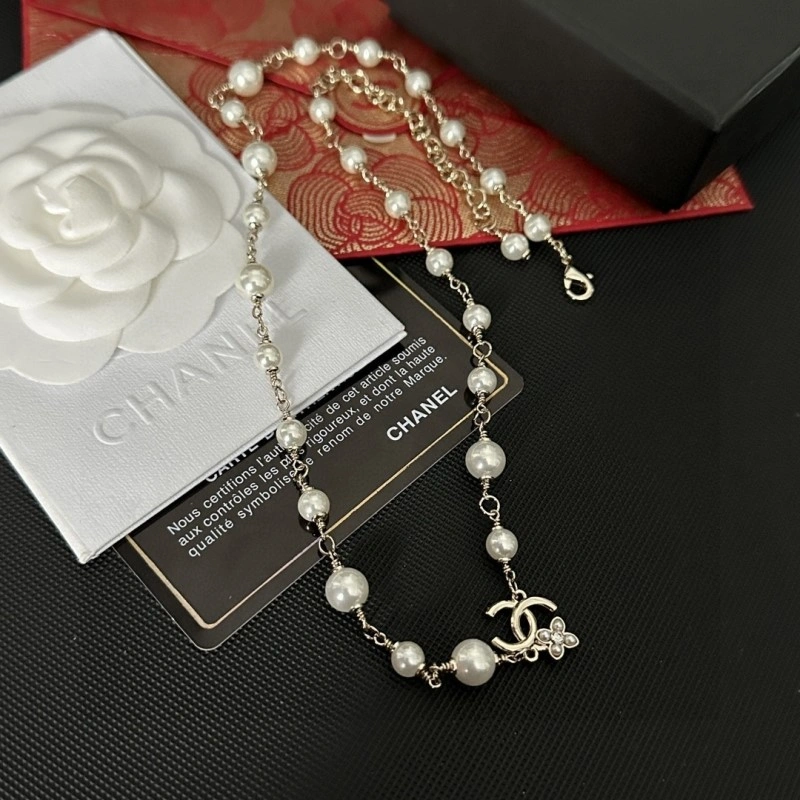 Chanel Necklaces Functional 220664