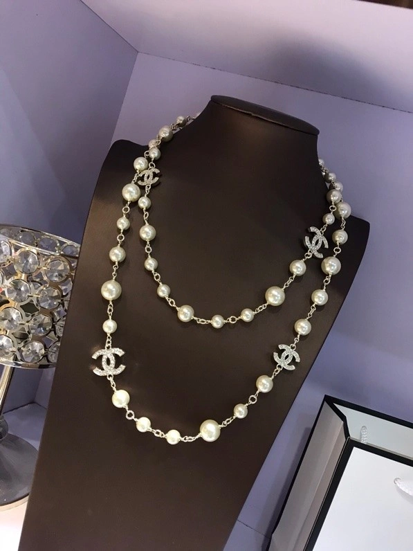 Chanel Necklaces Compact 220650