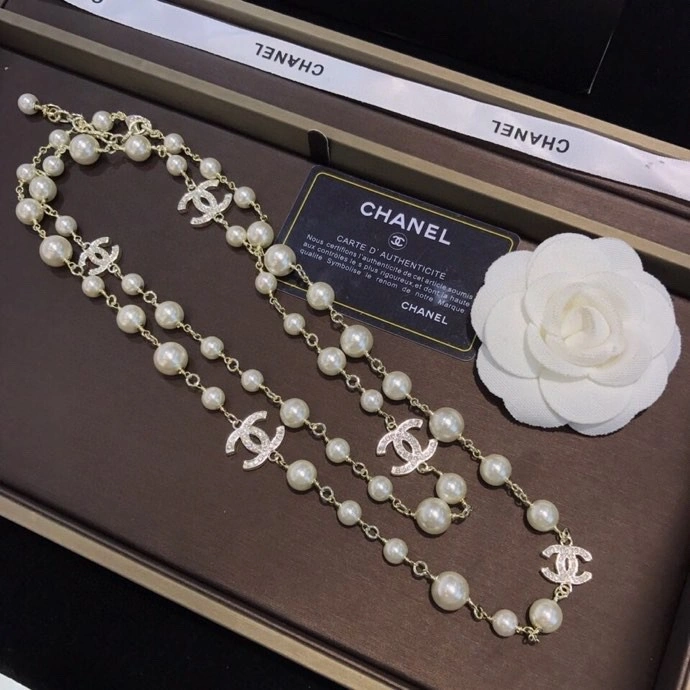 Chanel Necklaces Compact 220650