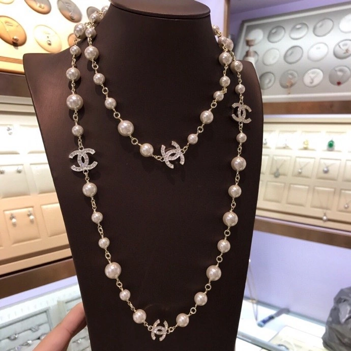 Chanel Necklaces Compact 220650