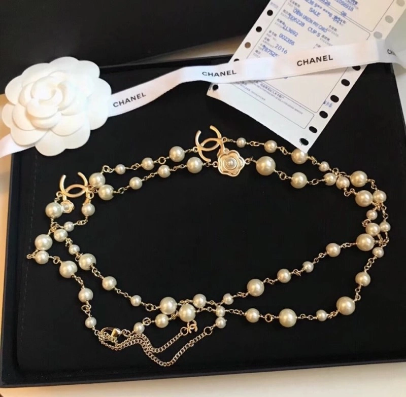 Vibrant Chanel Necklaces 220649
