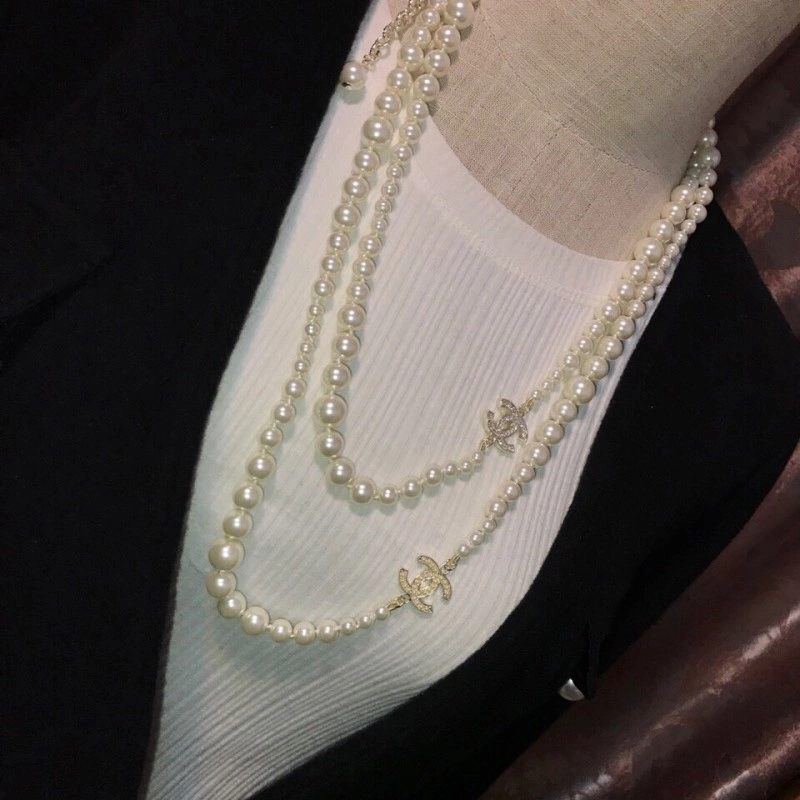 Elegant Chanel Necklaces 220641