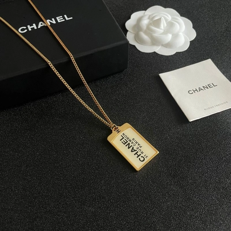 WrinkleFree Chanel Necklaces 220635