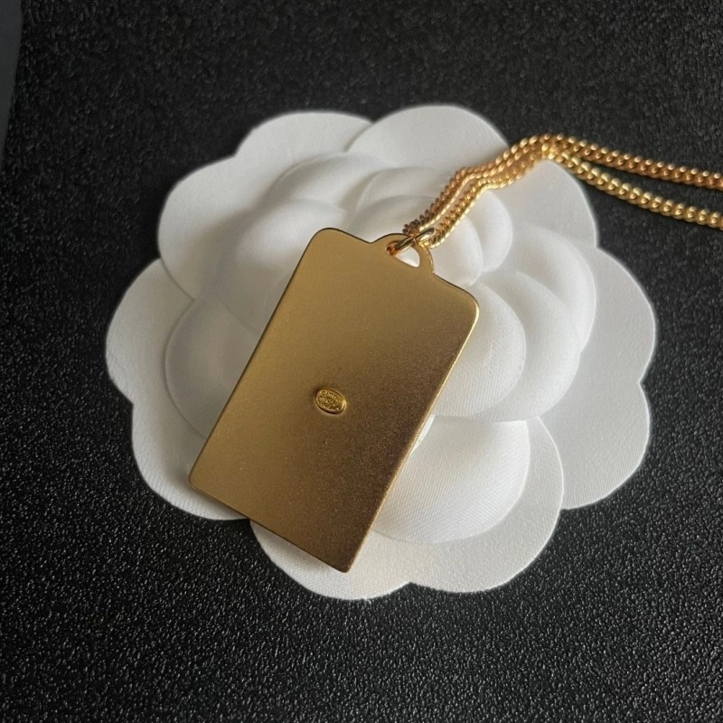 WrinkleFree Chanel Necklaces 220635