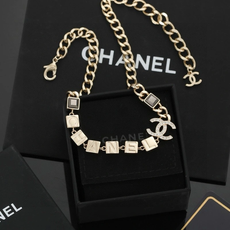 Chanel Necklaces WrinkleFree 220620
