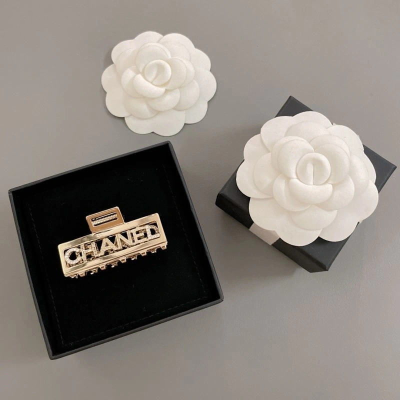 Chanel Necklaces ZipUp 220686