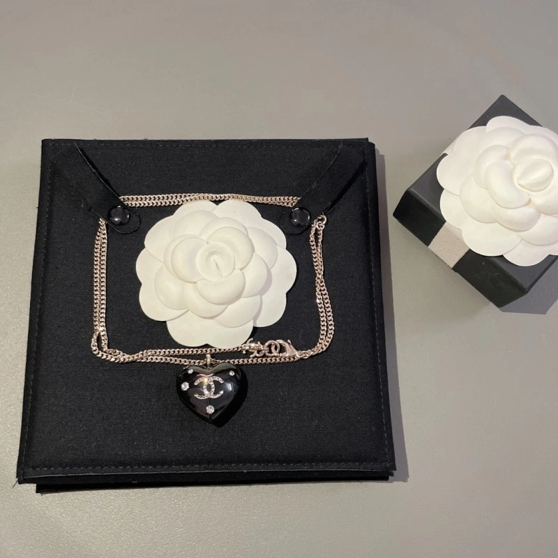 Chanel Necklaces EyeCatching 220619