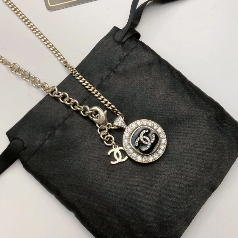 Chanel Necklaces Refined 220612