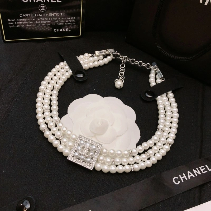 Chanel Necklaces Trendsetting 220682