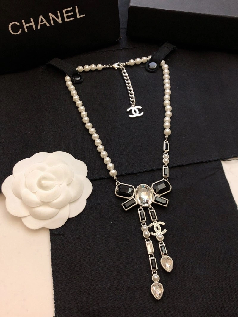 Chanel Necklaces Trendsetting 220607