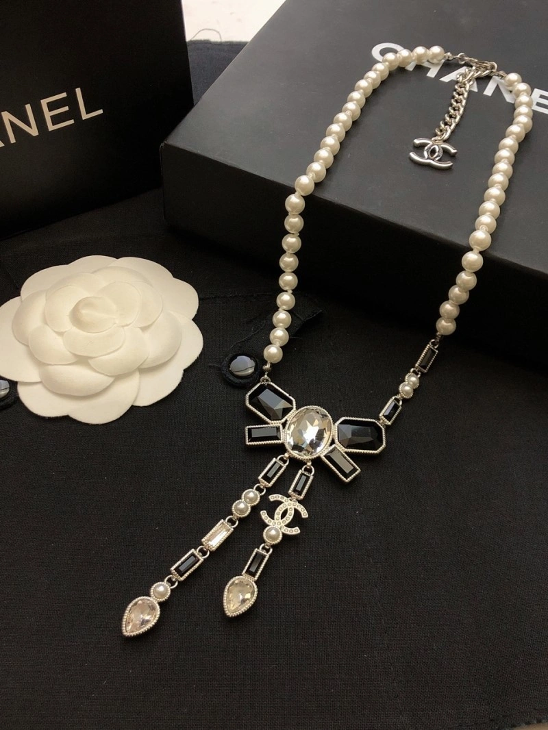 Chanel Necklaces Trendsetting 220607