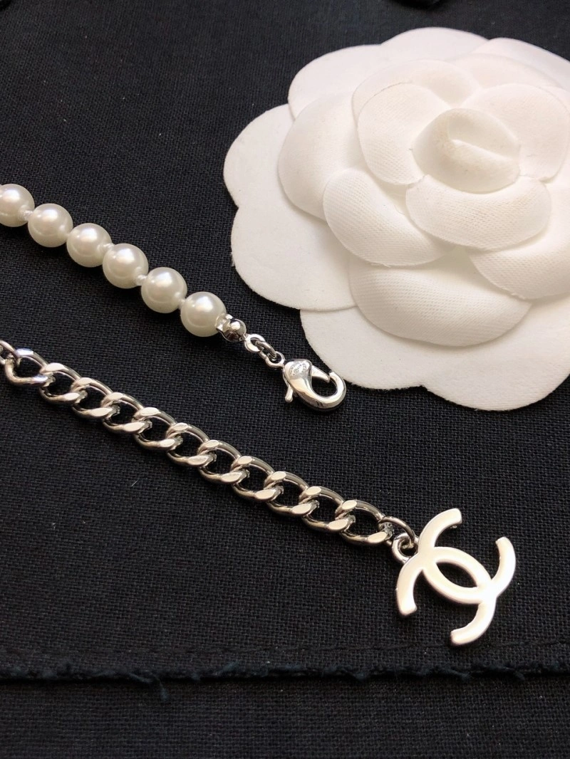 Chanel Necklaces Trendsetting 220607