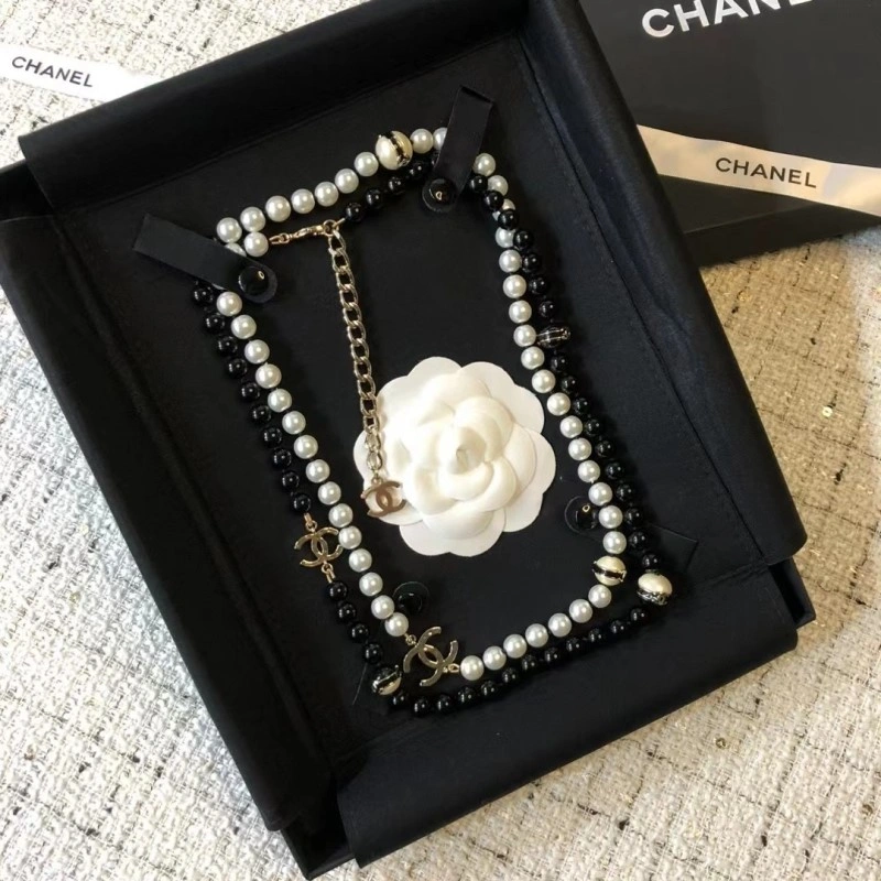 Effortless Chanel Necklaces 220603