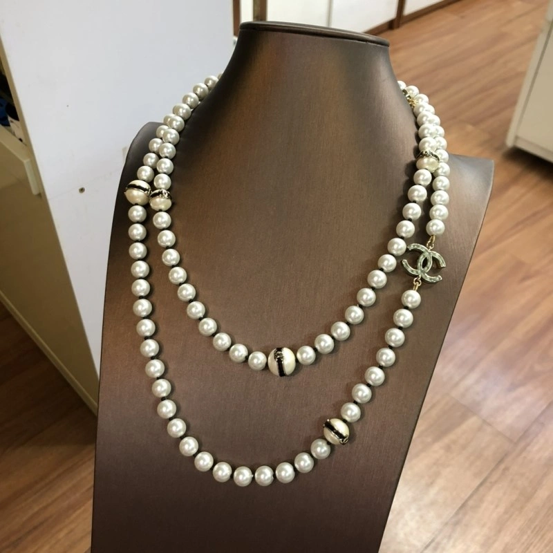 Vibrant Chanel Necklaces 220598