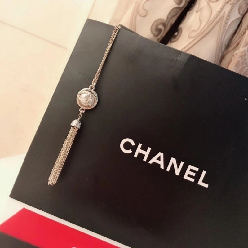 Chanel Necklaces Refined 220600