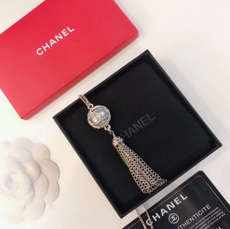 Chanel Necklaces Refined 220600