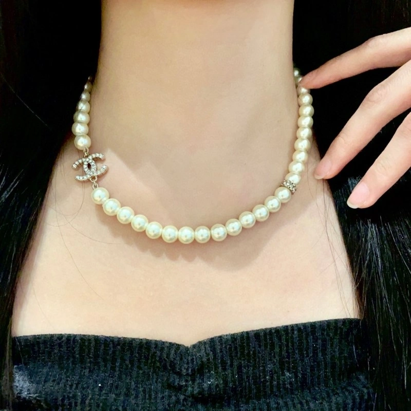 Chanel Necklaces SmoothTexture 220577