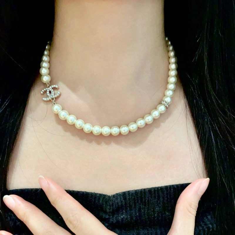Chanel Necklaces SmoothTexture 220577