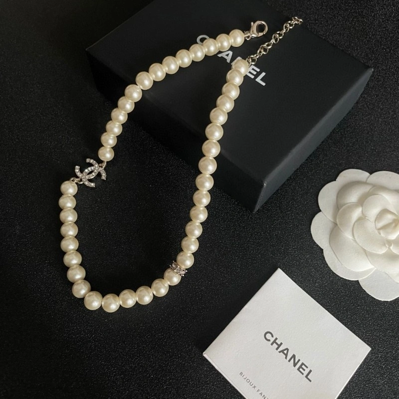 Chanel Necklaces SmoothTexture 220577