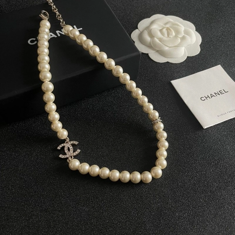Chanel Necklaces SmoothTexture 220577