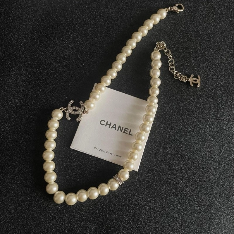 Chanel Necklaces SmoothTexture 220577