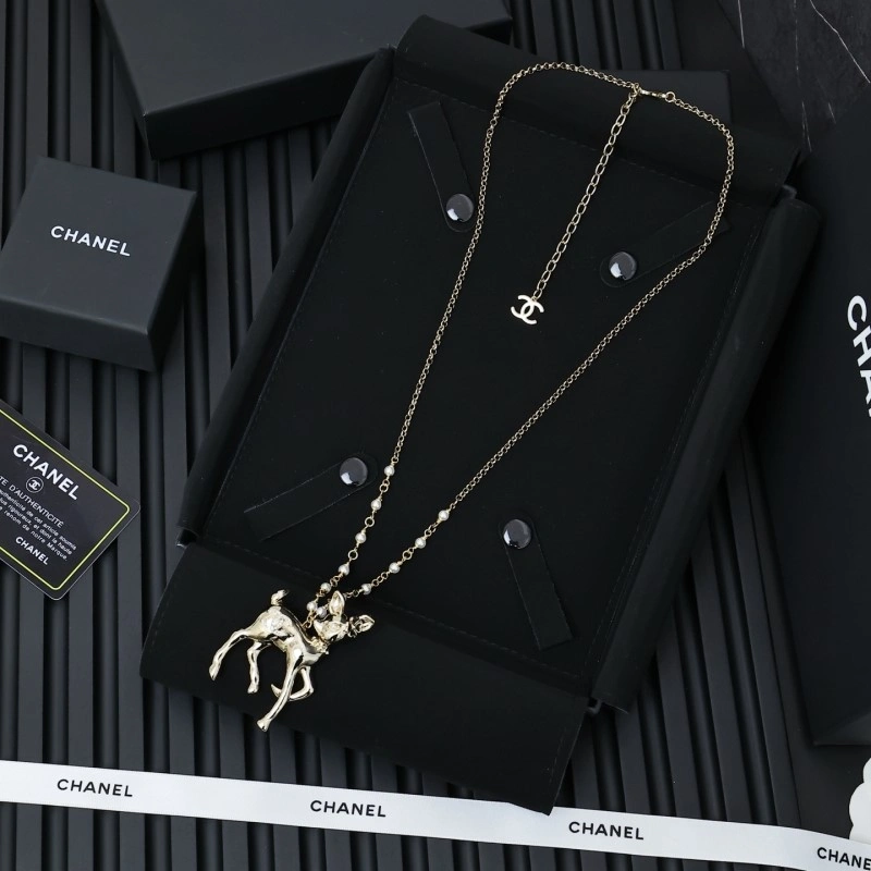 Comfortable Chanel Necklaces 220563