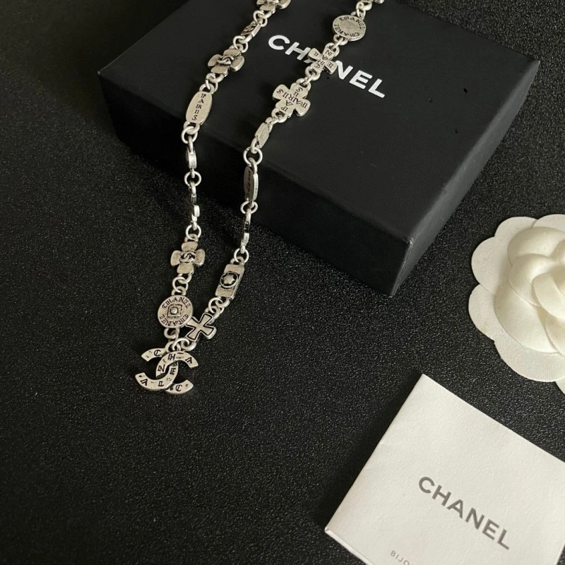 Chic Chanel Necklaces 220545