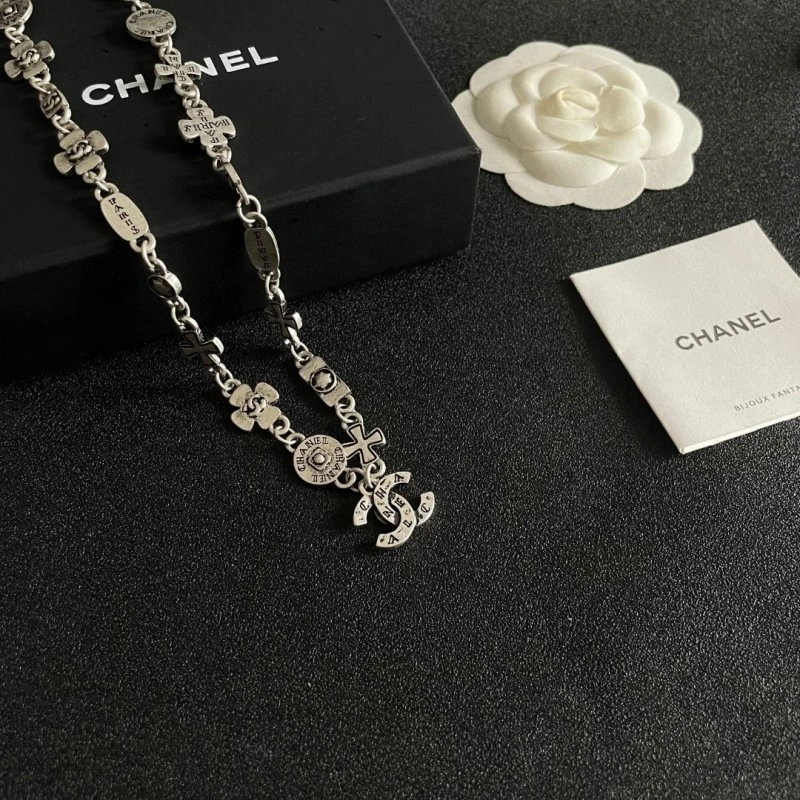 Chic Chanel Necklaces 220545