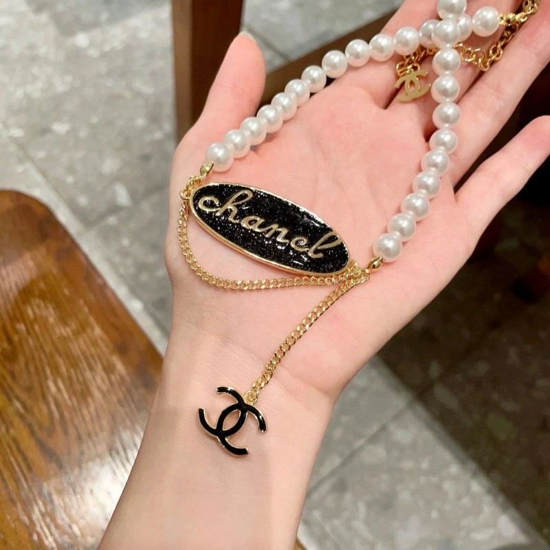 Timeless Chanel Necklaces 220538