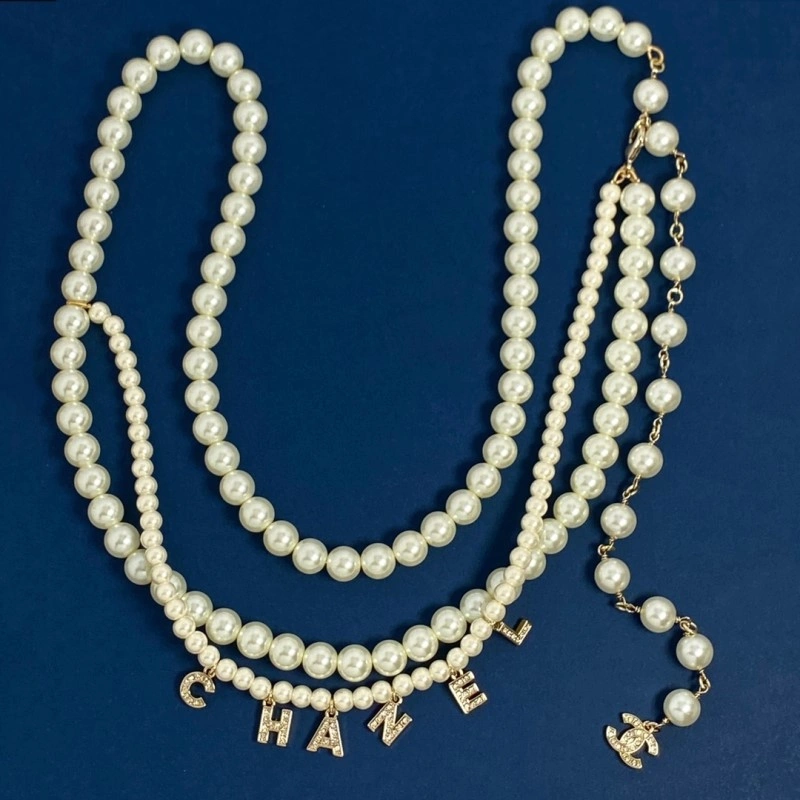 Chanel Necklaces Versatile 220540