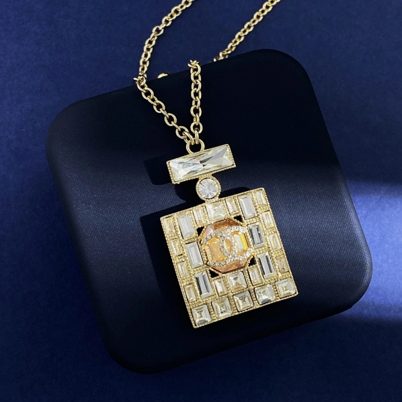 Cozy Chanel Necklaces 220528