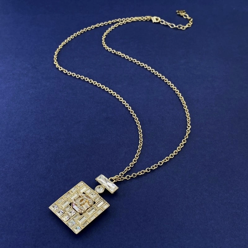 Cozy Chanel Necklaces 220528