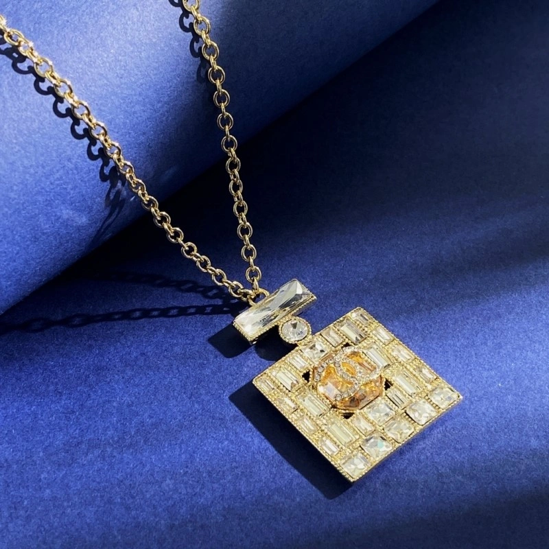 Cozy Chanel Necklaces 220528