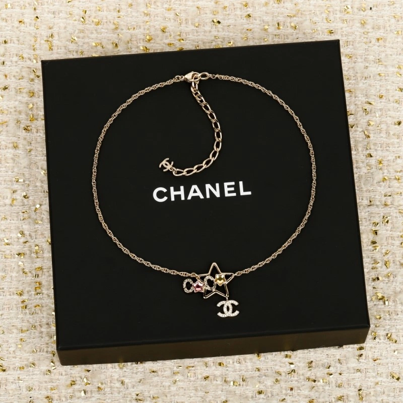 Chanel Necklaces Effortless 220525