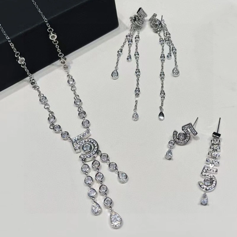 Chanel Necklaces WellDesigned 219239