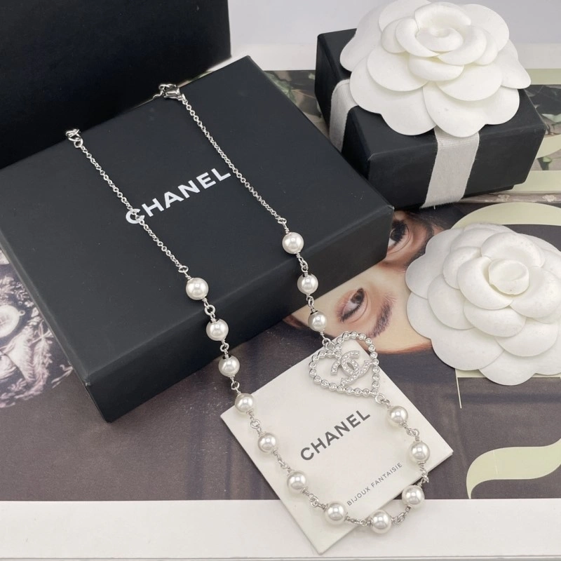 Chanel Necklaces Breathable 219222