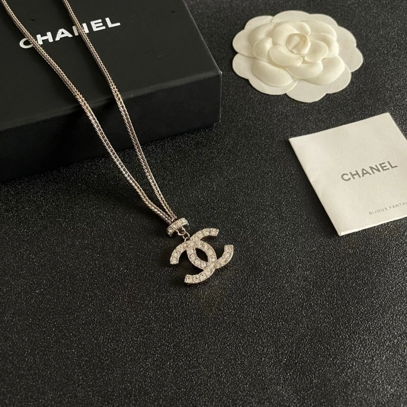 Refined Chanel Necklaces 219217