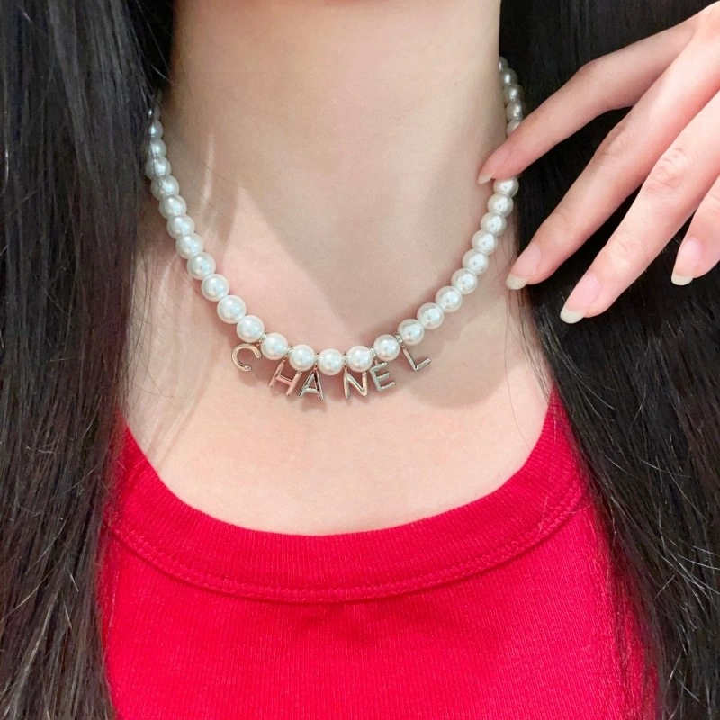 Effortless Chanel Necklaces 219226