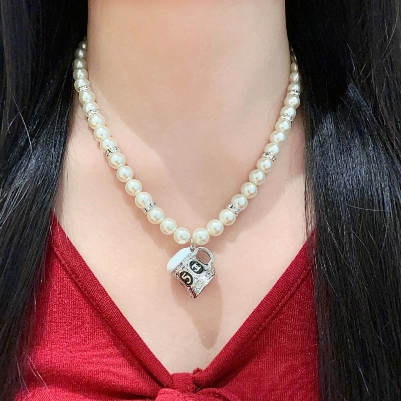 Chanel Necklaces Functional 219211