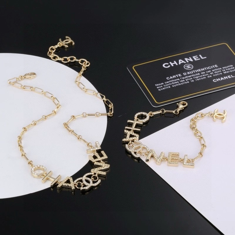 Chanel Necklaces Refined 219215