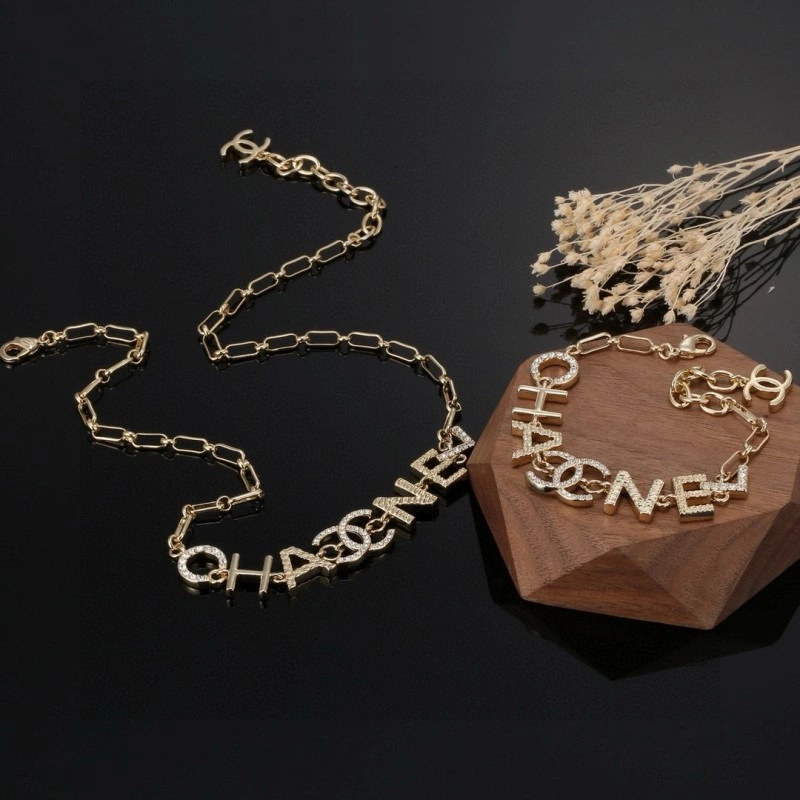 Chanel Necklaces Refined 219215