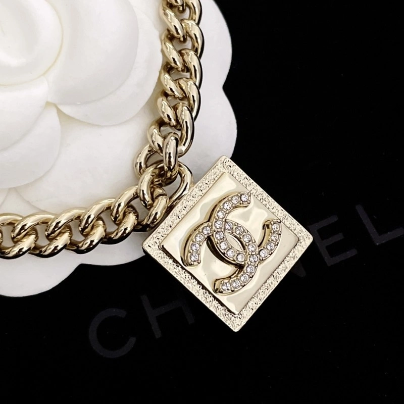 Sleek Chanel Necklaces 219286