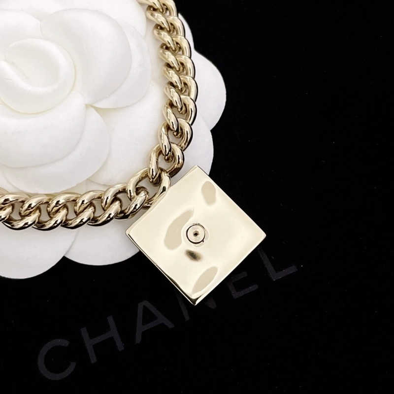 Sleek Chanel Necklaces 219286
