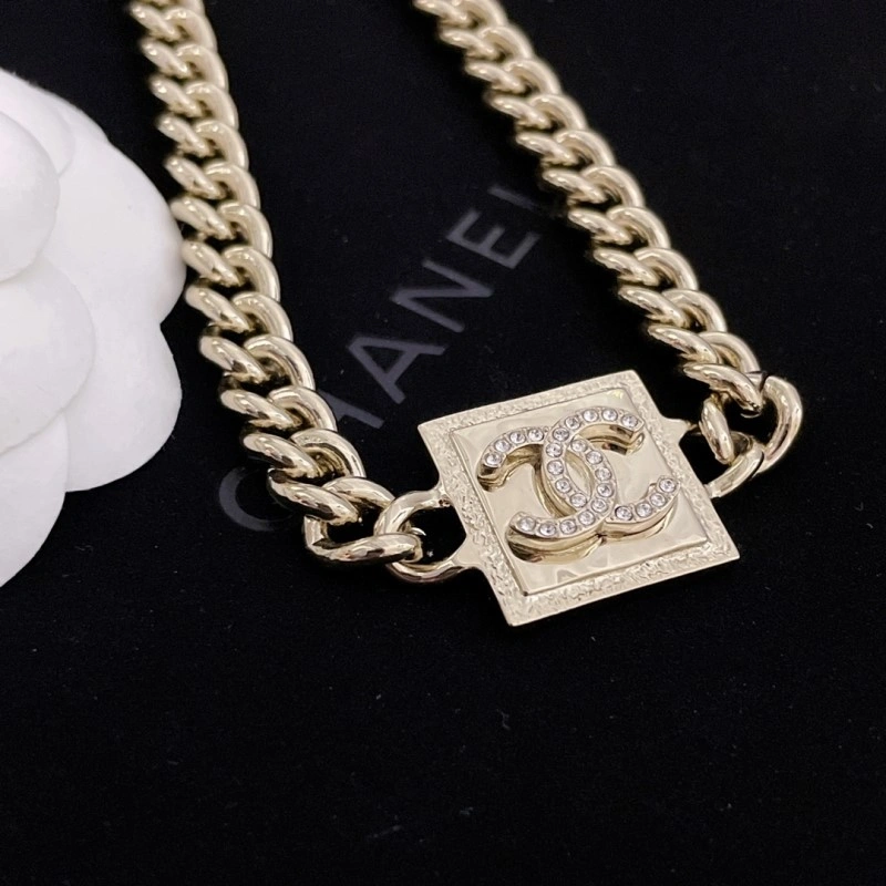 Chanel Necklaces Durable 219214