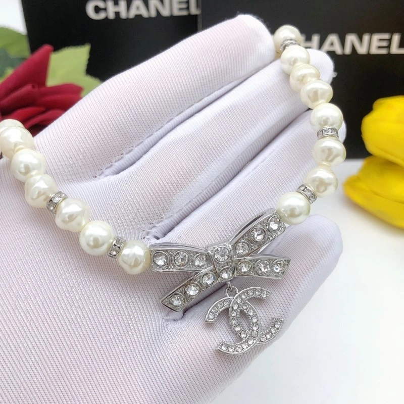 Resilient Chanel Necklaces 219188